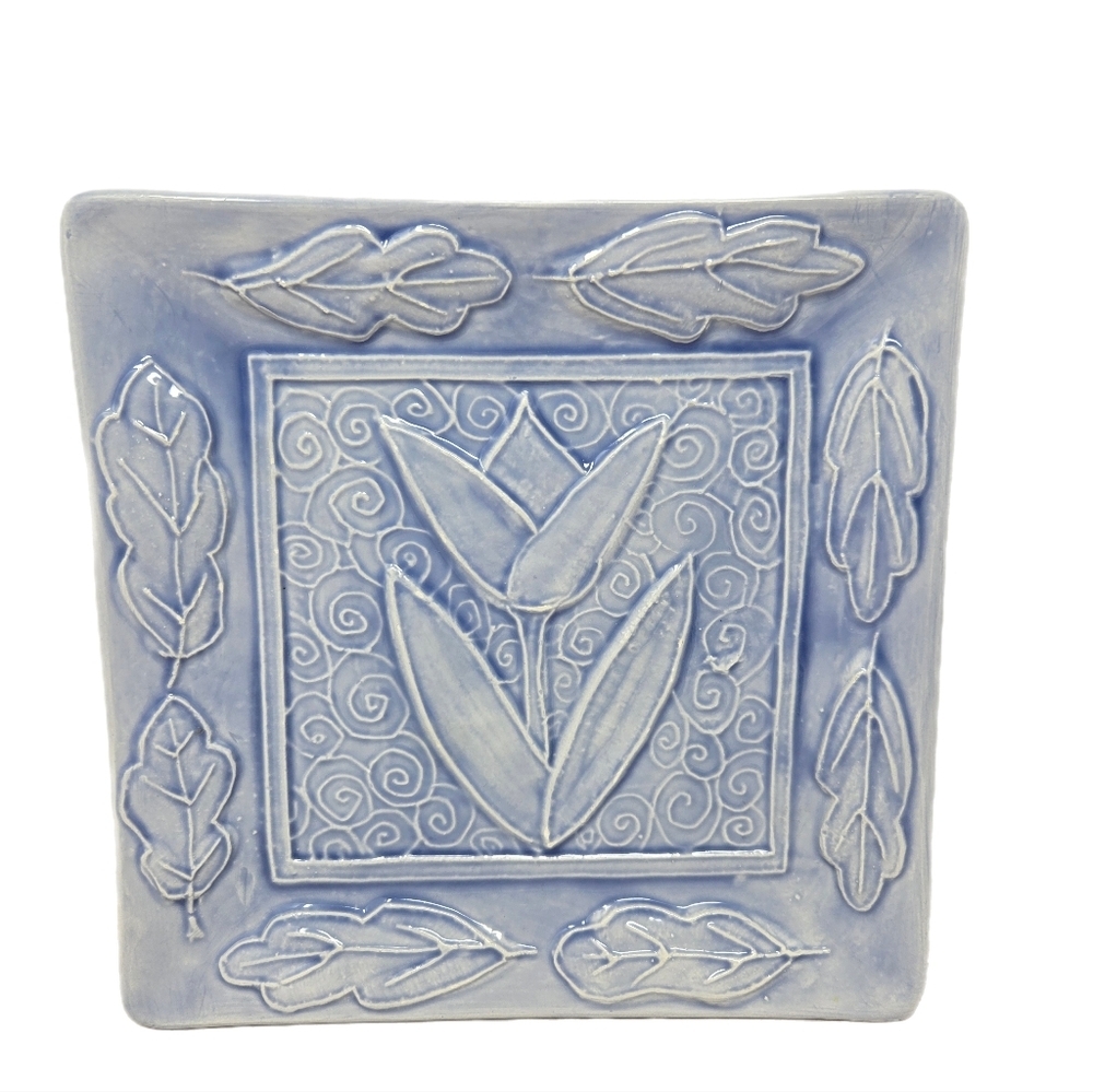Stone Washed Sea Lite Blue Ceramic Wall Hanging Calla Lily Flower 8.25 x8.25 x 1